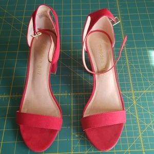 Red strappy heels 3" 2/8